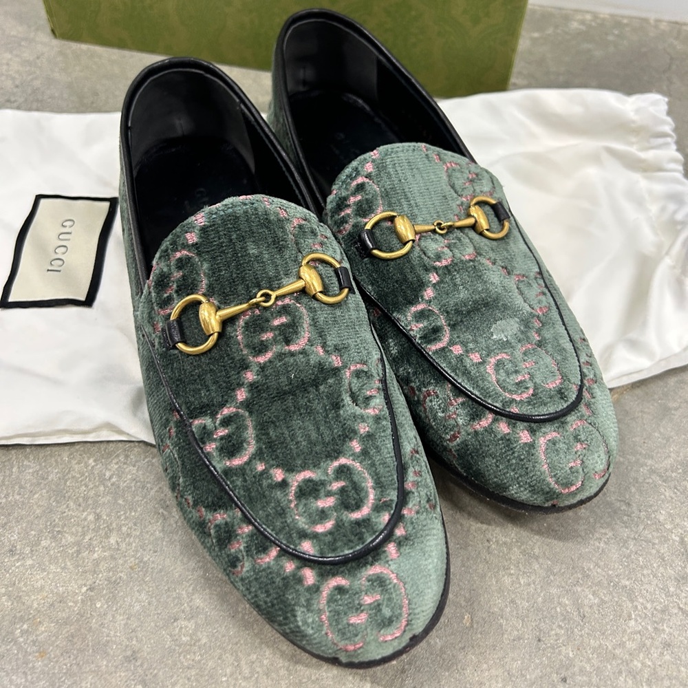 Authentic Gucci GG Jordaan Teel/Blue & Pink Velvet Loafers Gold Horsebit Accents